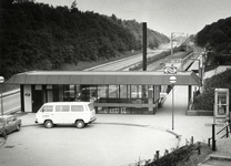 401725 Gezicht op het N.S.-station Rhenen te Rhenen.